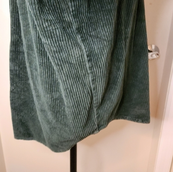 90s Green Corduroy Overshirt - Picture 11 of 14